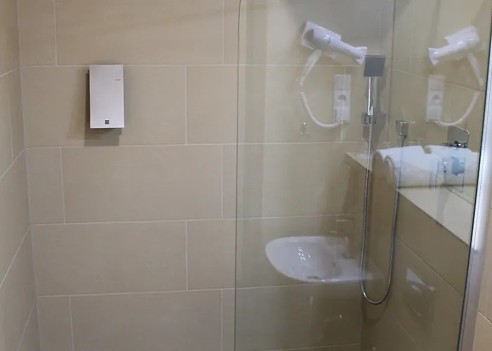 Hotel Berlin-adlershof 3*